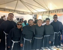 Pró-vocações franciscanas estavam presentes no 21º Canta Jardim
