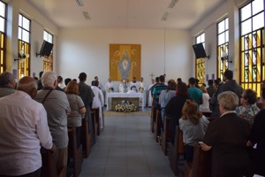 Foi celebrada ontem, 02, na Casa de Formação Santa Maria dos Anjos, uma Santa Missa em Ação de Graças à Padroeira