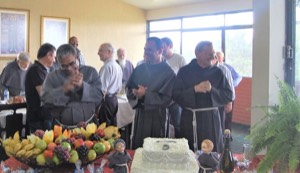 Foi celebrada hoje, 16 de abril, Santa Missa pelos 40 anos de sacerdócio de Fr. Casimiro e 50 anos de vida de Fr. Marcos