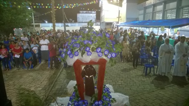 Foram celebrados ontem, 13, em Tefé (AM), os 10 anos da presença franciscana e a Trezena de Santo Antônio