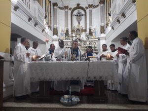 Missa de despedida do Frei José Nasareno e acolhida do Frei Rogério Filho no Santuário de Nossa Senhora das Candeias