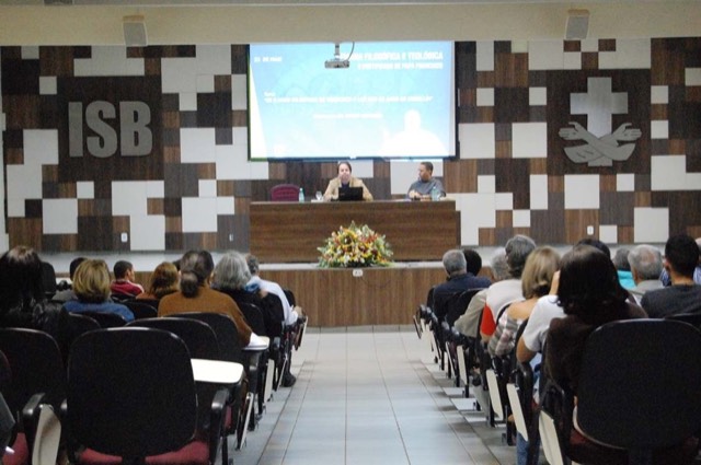 Veja como foi o terceiro dia da Semana Filosófica e Teológica realizado na última quarta-feira, 23 de maio, no ISB
