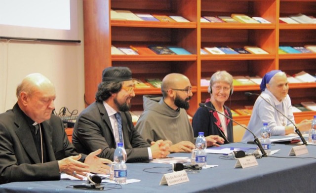 Seraphicum promoveu debate sobre o diálogo para celebrar os 800 anos do encontro de Francisco e o Sultão