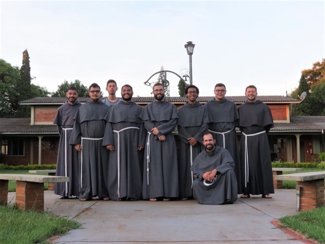 Frei Wagner visitou o Noviciado Interprovincial