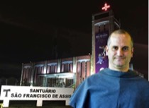 Com destino a Assis, Frei Rafael Normando despede-se do Santuário São Francisco