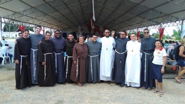 Pró-Vocações em saída! Participação na Festa da Divina Misericórdia em Mariápolis – GO